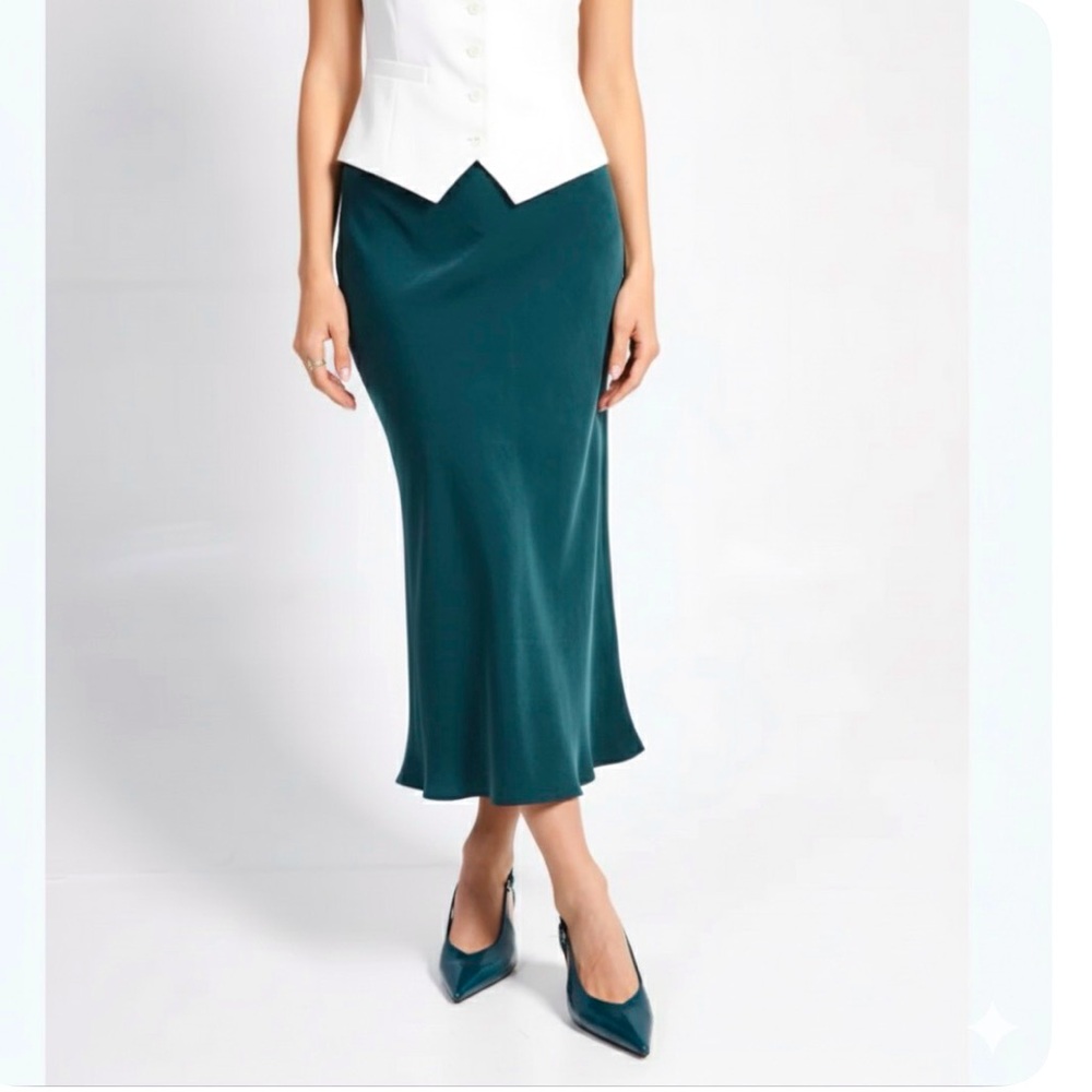 SOLIKA -women’s LEILA slip midi skirt Cupro Jade green pull on style straight M